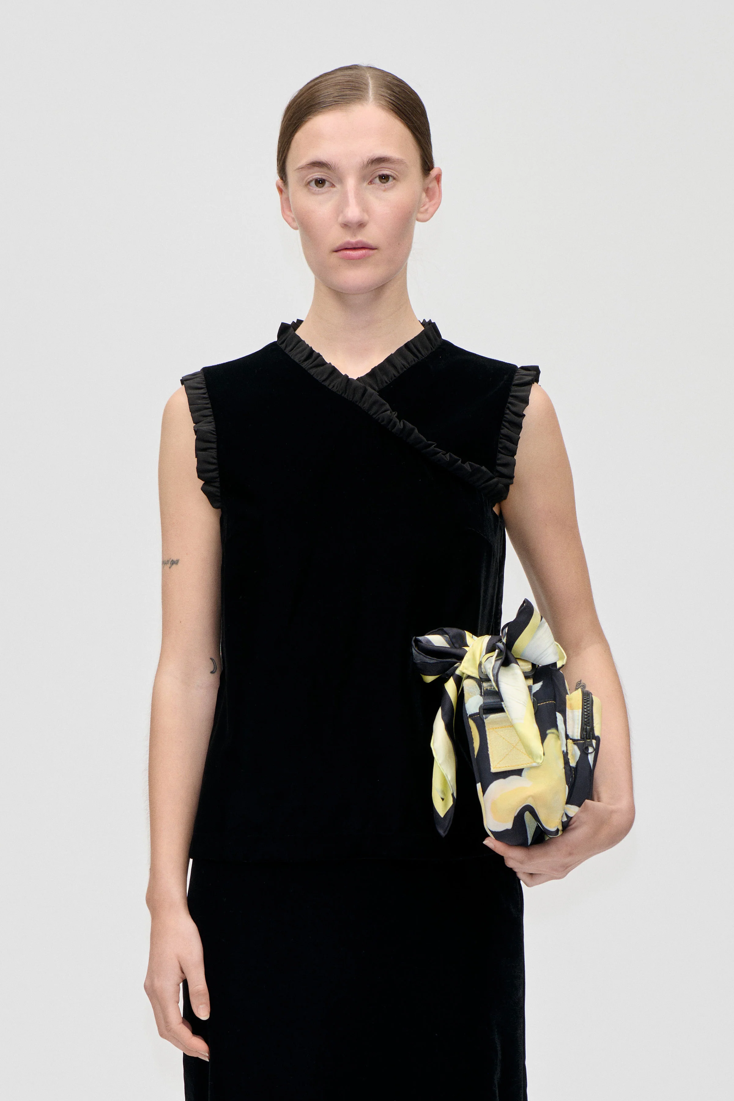 Mini Ruffle Top - Black