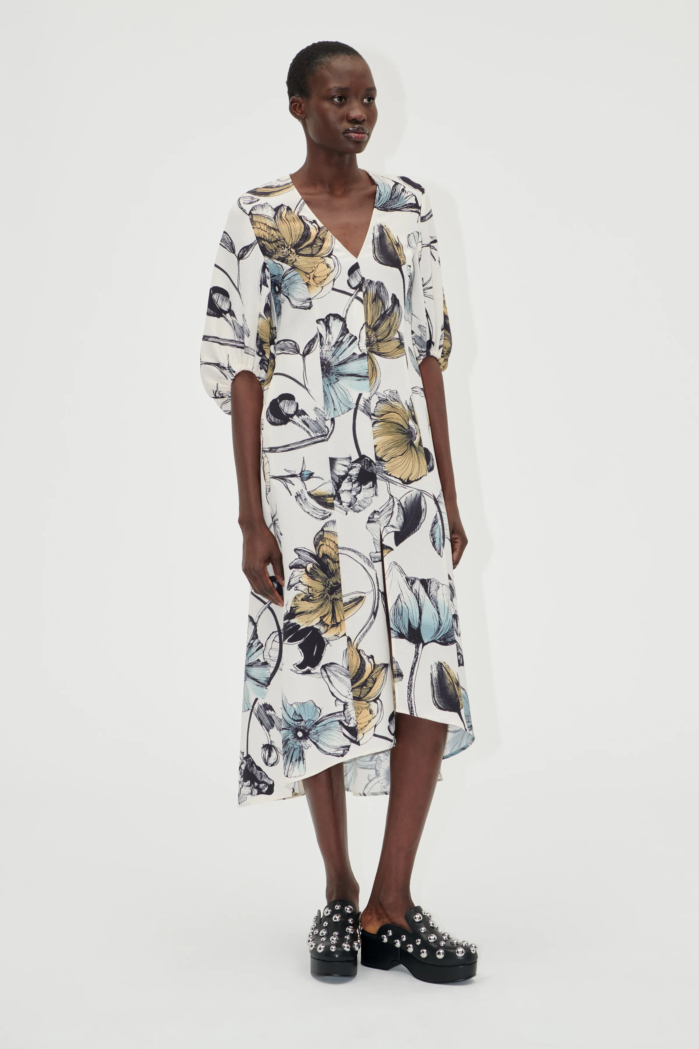 Three-Quarter Sleeve Midi Dress - Fine Line Poppies - Image 3